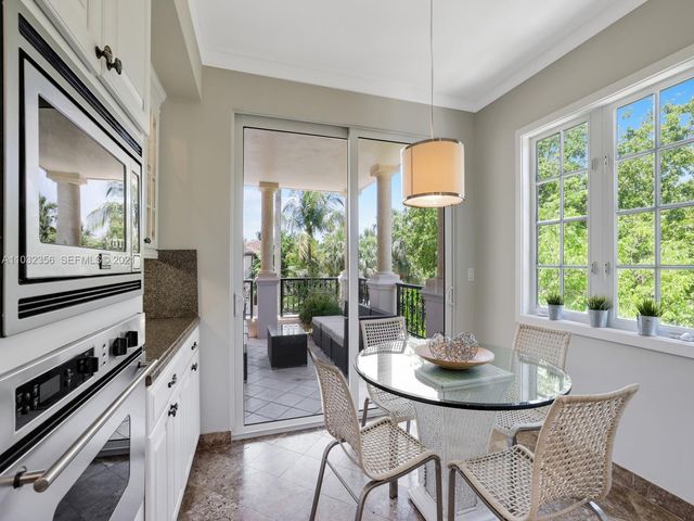 19126 Fisher Island Drive 19126, Miami Beach, FL 33109