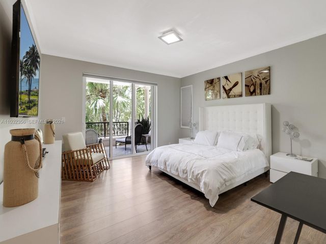 19126 Fisher Island Drive 19126, Miami Beach, FL 33109