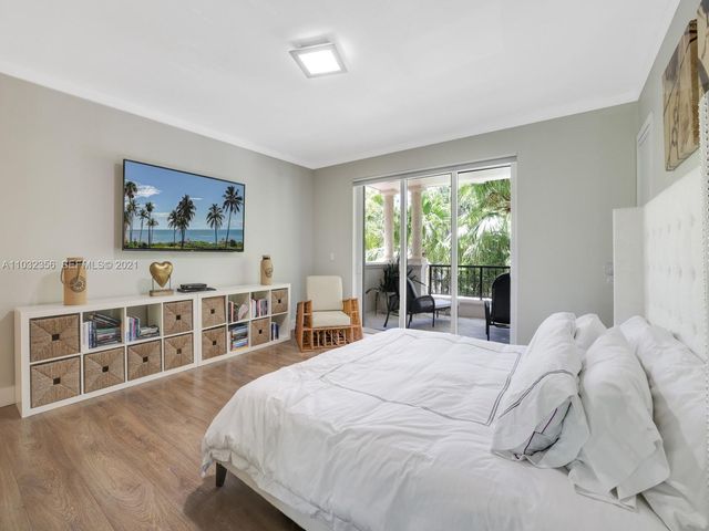 19126 Fisher Island Drive 19126, Miami Beach, FL 33109