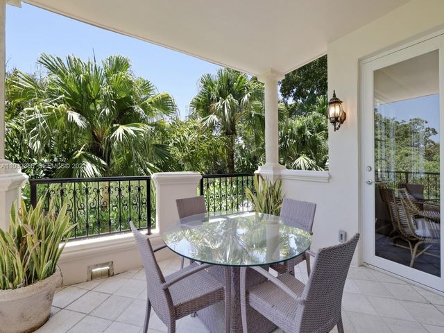19126 Fisher Island Drive 19126, Miami Beach, FL 33109