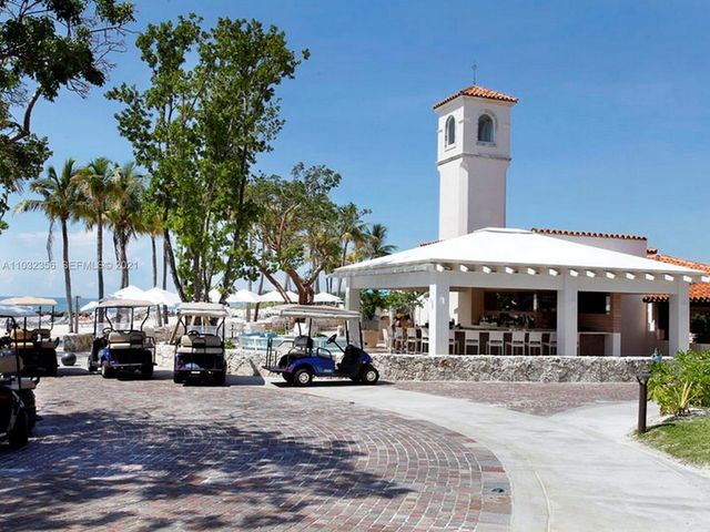 19126 Fisher Island Drive 19126, Miami Beach, FL 33109