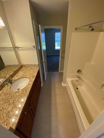 626 Castlegate Dr, Nashville, TN 37217