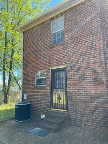 626 Castlegate Dr, Nashville, TN 37217