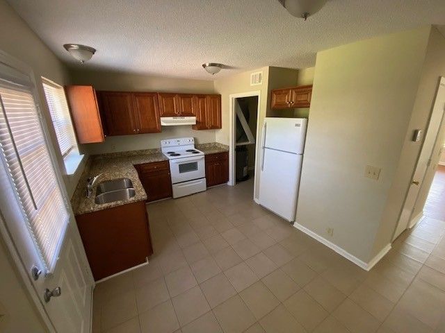 626 Castlegate Dr, Nashville, TN 37217