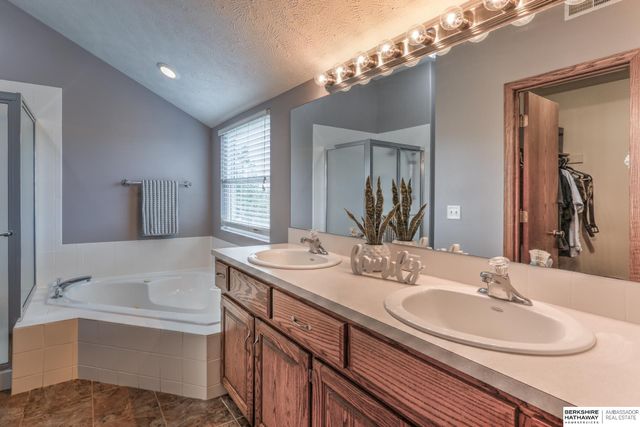 18918 Lillian Street, Omaha, NE 68136