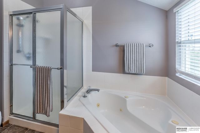 18918 Lillian Street, Omaha, NE 68136