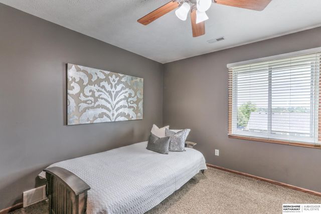 18918 Lillian Street, Omaha, NE 68136