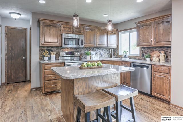 18918 Lillian Street, Omaha, NE 68136