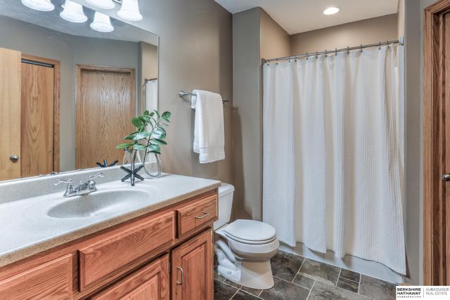 18918 Lillian Street, Omaha, NE 68136