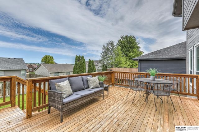 18918 Lillian Street, Omaha, NE 68136