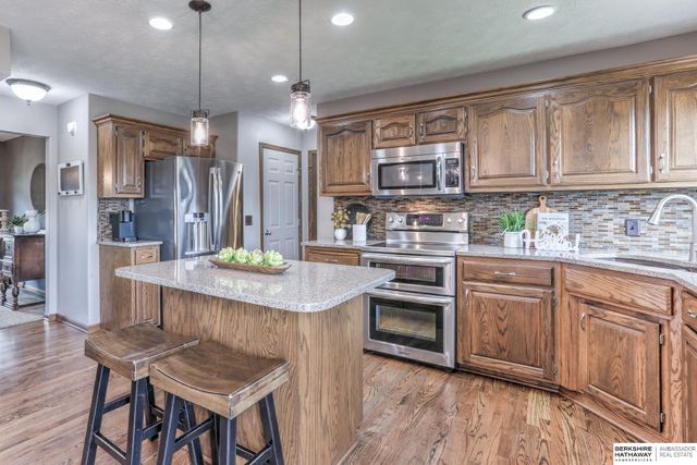 18918 Lillian Street, Omaha, NE 68136