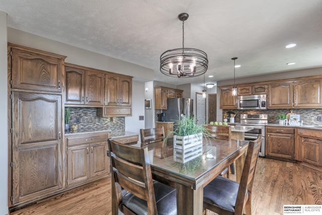 18918 Lillian Street, Omaha, NE 68136