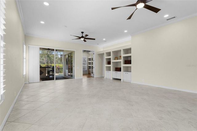7161 DREWRYS BLUFF, Bradenton, FL 34203