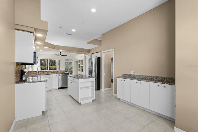 7161 DREWRYS BLUFF, Bradenton, FL 34203
