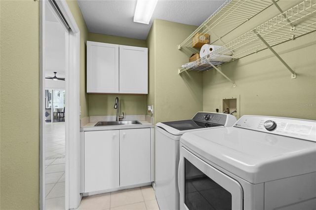 7161 DREWRYS BLUFF, Bradenton, FL 34203