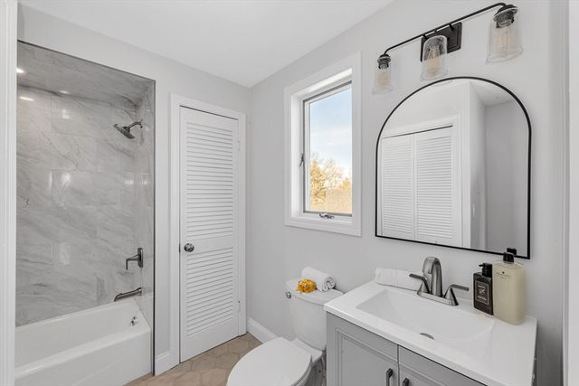 419 Poplar Street, Boston, MA 02131