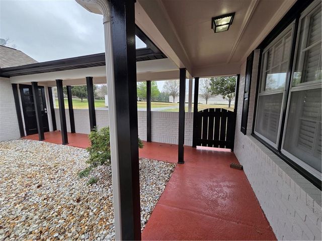 1012 Highway 332, Pendergrass, GA 30567