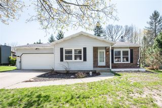308 Oak Tree Drive, Clinton, MI 49236