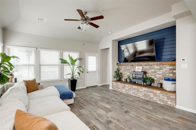 709 Tinton Falls LN, Pflugerville, TX 78660
