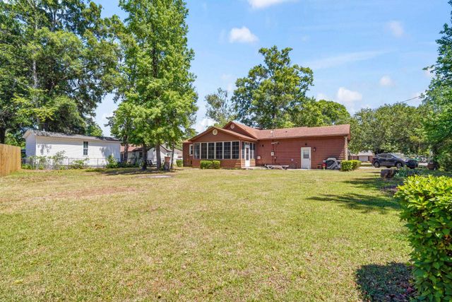 601 Luttie Rd., Myrtle Beach, SC 29588