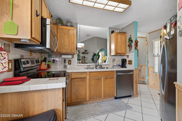 2963 Oak Lea Drive, South Daytona, FL 32119