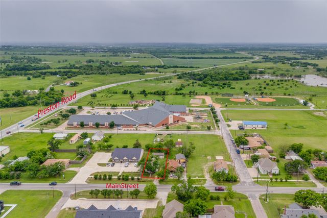 205 W Main Street, Gunter, TX 75058