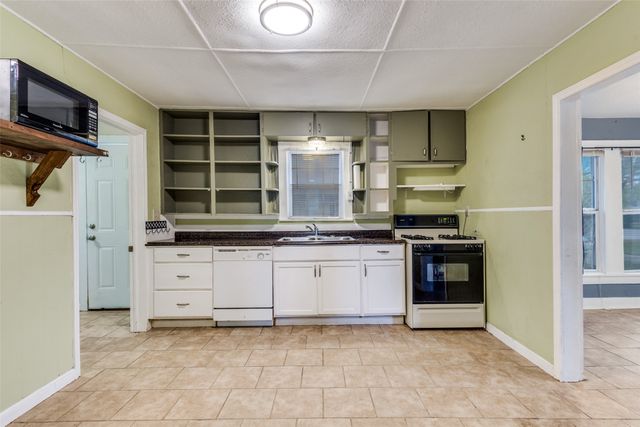 205 W Main Street, Gunter, TX 75058