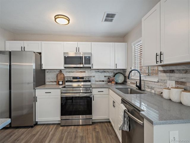 5543 S Lowell Boulevard, Littleton, CO 80123