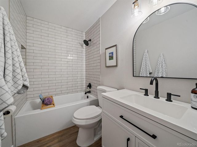 5543 S Lowell Boulevard, Littleton, CO 80123