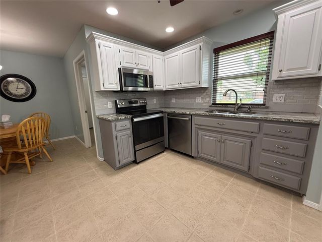 13300 Red Canyon Road, Edmond, OK 73013