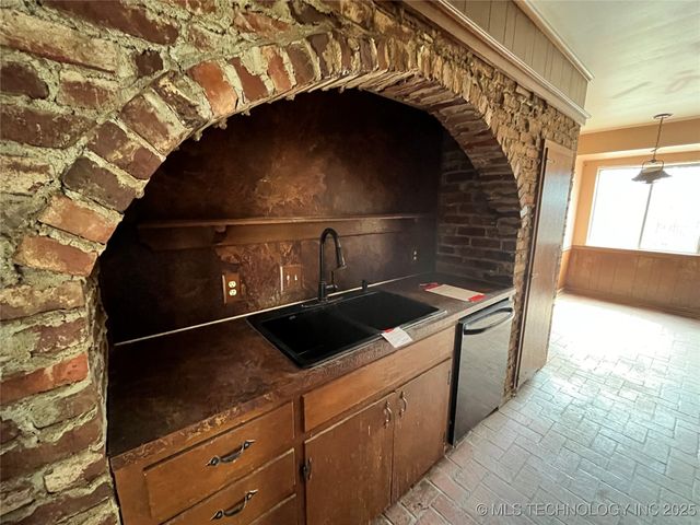 4450 W Lakeshore Run, Cleveland, OK 74020