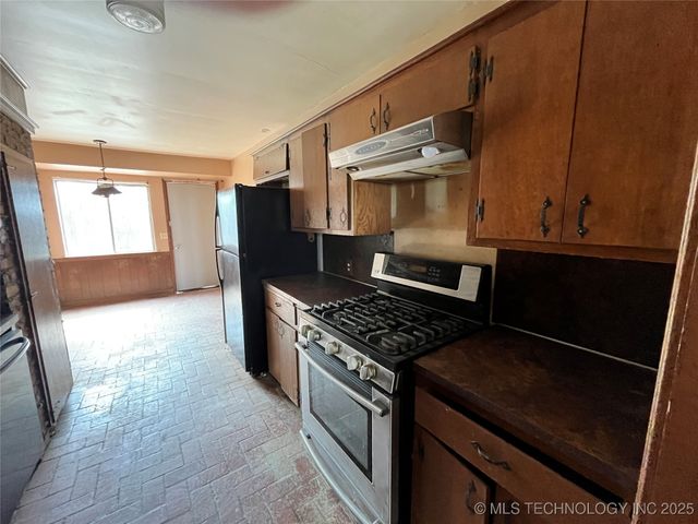 4450 W Lakeshore Run, Cleveland, OK 74020