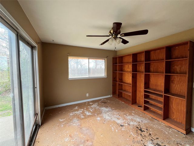 4450 W Lakeshore Run, Cleveland, OK 74020