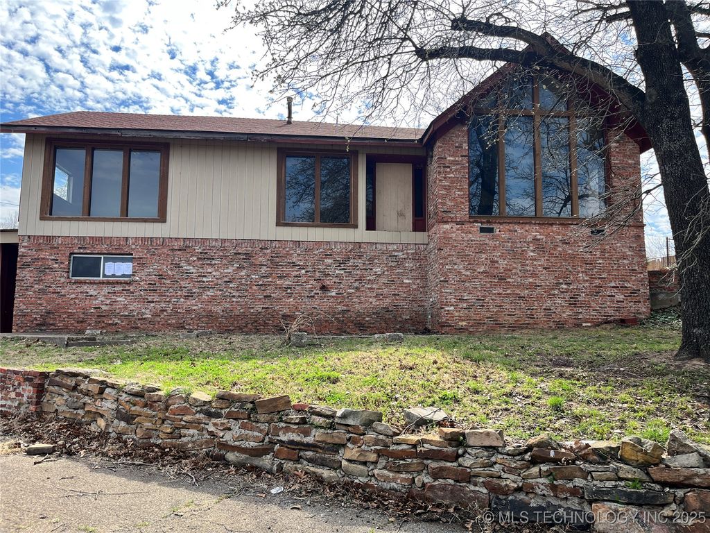 4450 W Lakeshore Run, Cleveland, OK 74020