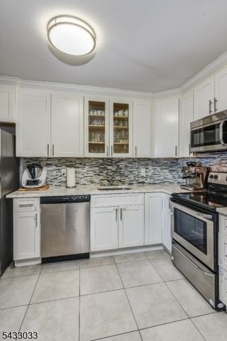 10 N Wood Ave 418, Linden City, NJ 07036
