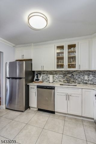 10 N Wood Ave 418, Linden City, NJ 07036