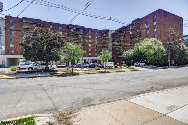 10 N Wood Ave 418, Linden City, NJ 07036