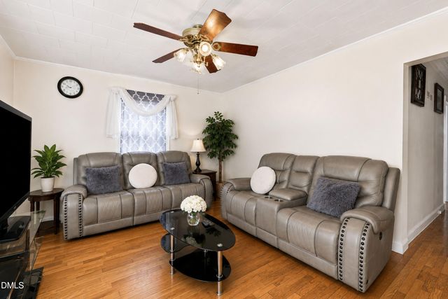 903 N Layton Avenue, Dunn, NC 28334