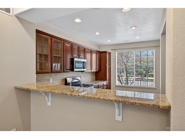 900 Bristle Pine Cir B, Highlands Ranch, CO 80129