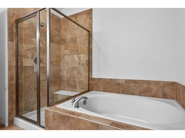 900 Bristle Pine Cir B, Highlands Ranch, CO 80129