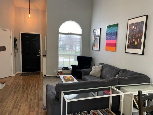 5216 Coppermead LN, Austin, TX 78754