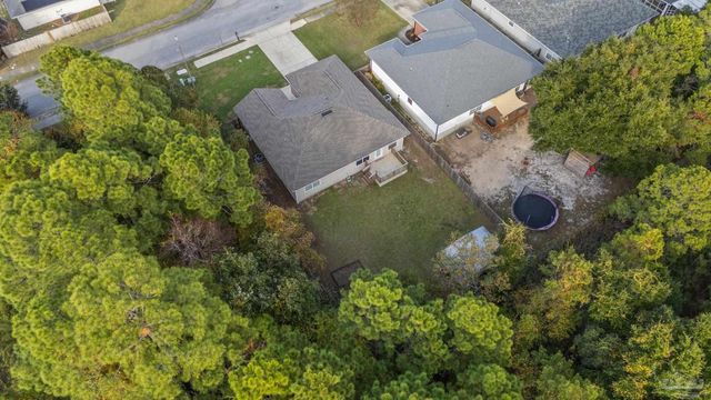 5561 Fawn Ridge Dr, Gulf Breeze, FL 32563