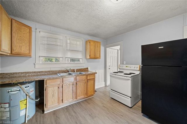 4869 Monte Vista Street, Winston-salem, NC 27105