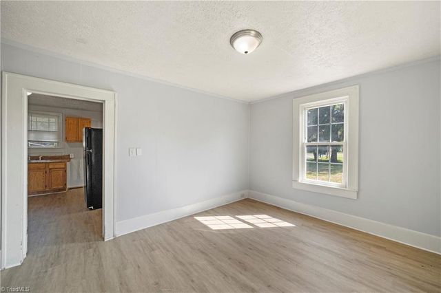 4869 Monte Vista Street, Winston-salem, NC 27105