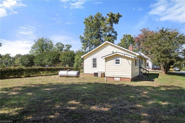 4869 Monte Vista Street, Winston-salem, NC 27105