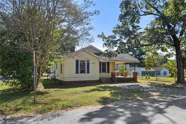 4869 Monte Vista Street, Winston-salem, NC 27105