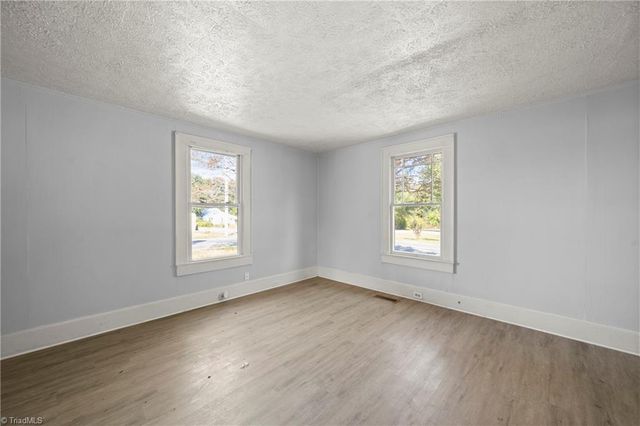 4869 Monte Vista Street, Winston-salem, NC 27105