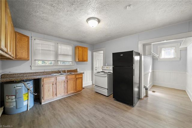 4869 Monte Vista Street, Winston-salem, NC 27105