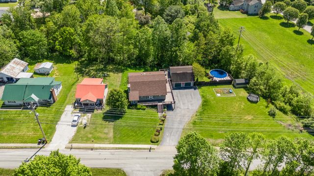 285 W Railroad Street, Stanton, KY 40380