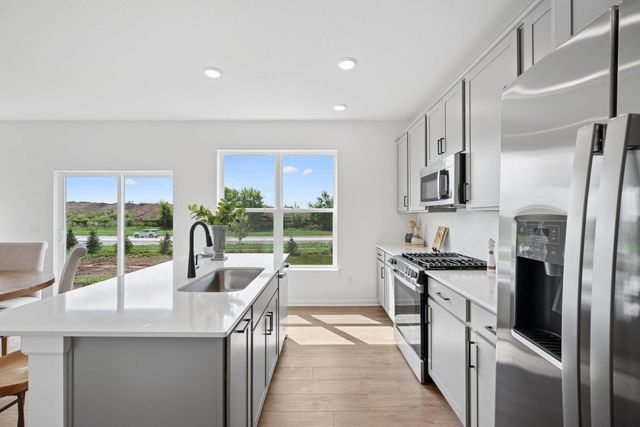 1473 Philipp Way, Shakopee, MN 55379